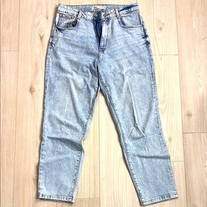 Women’s Zara Light Wash Jeans Size 8